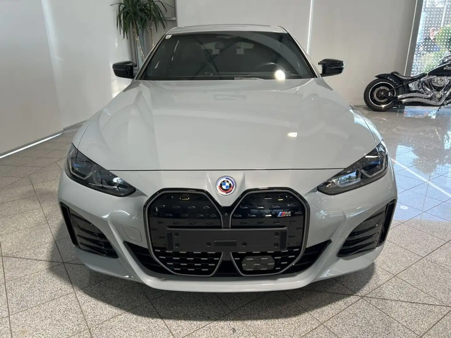 BMW i4 M50 Gran Coupe Grau - 2