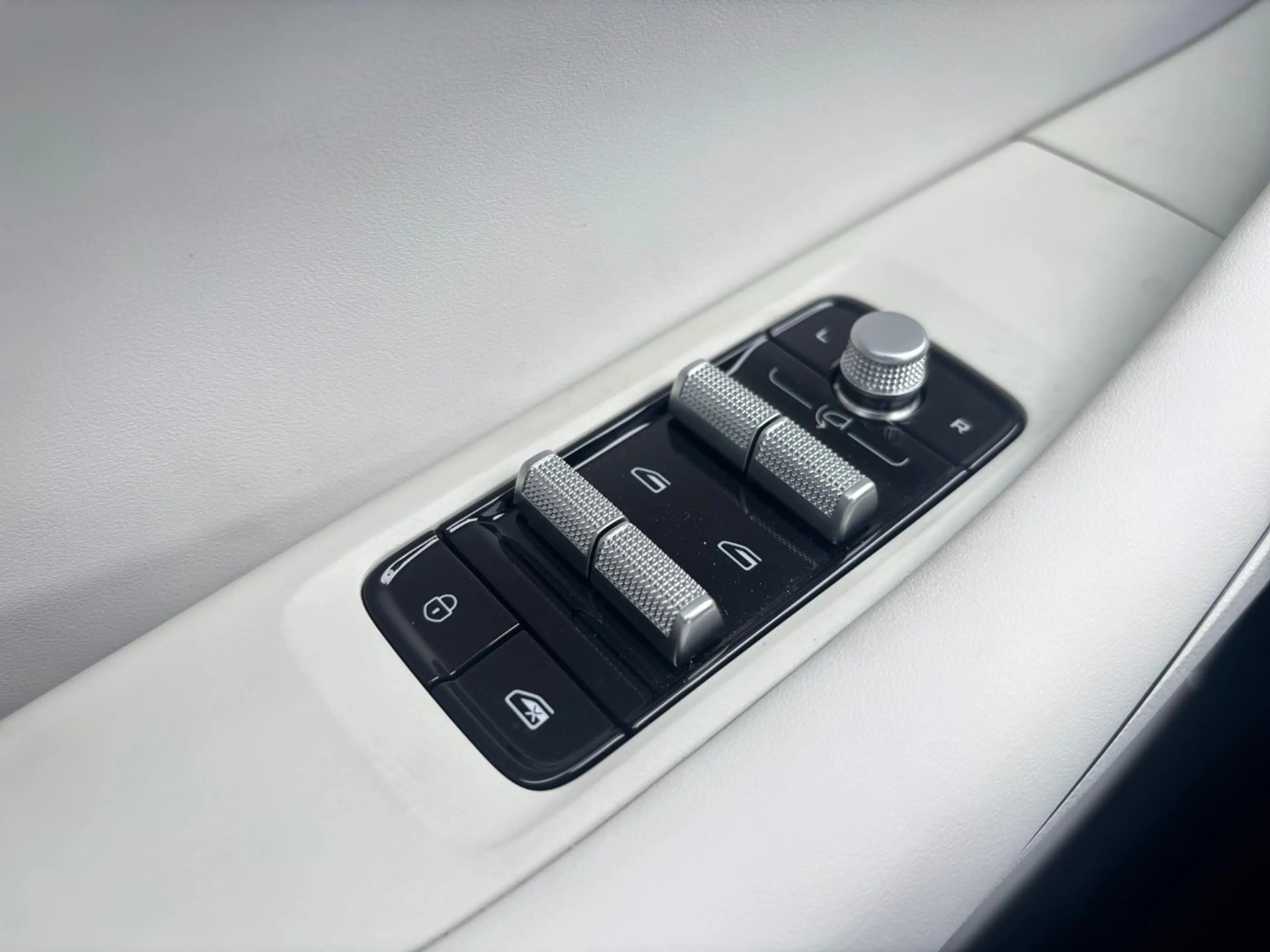 Geely E5 MAX+ ACC+LED+Navi+Pano+SD+SHZ+Standh.+360+LM — photo 22