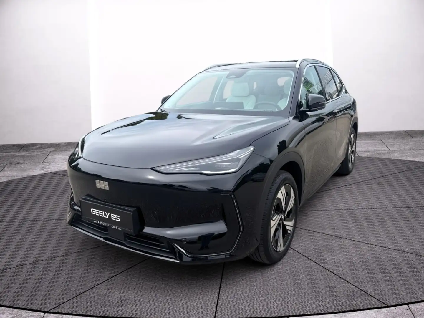 Geely E5 MAX+ ACC+LED+Navi+Pano+SD+SHZ+Standh.+360+LM Schwarz - 2