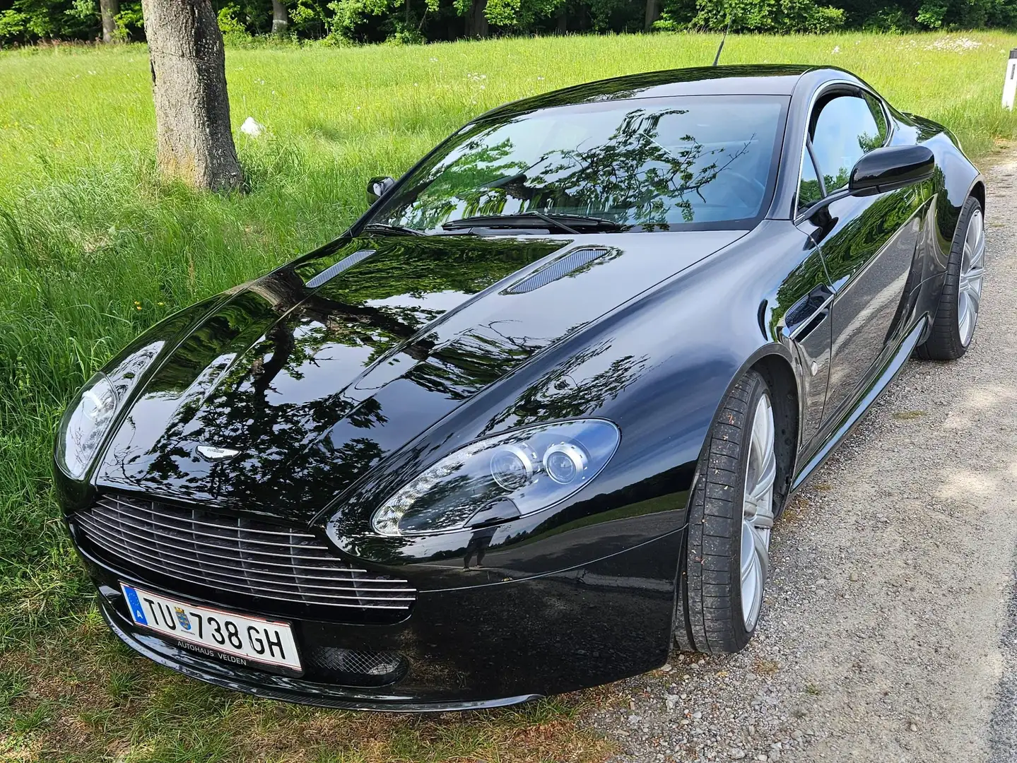 Aston Martin Vantage 4,3 Schwarz - 2