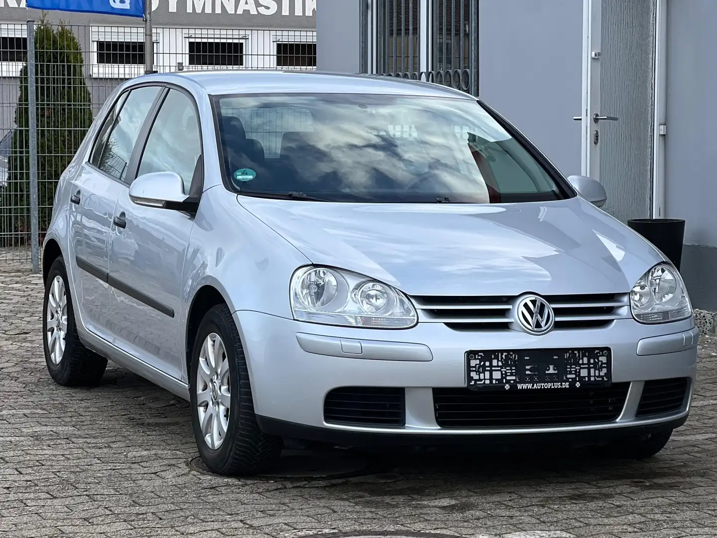 Volkswagen Golf Trendline Argent - 1