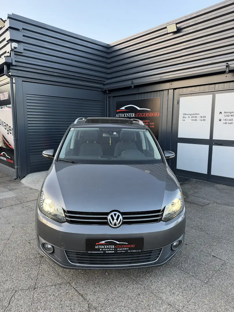 Volkswagen Touran Highline BMT Grau - 2