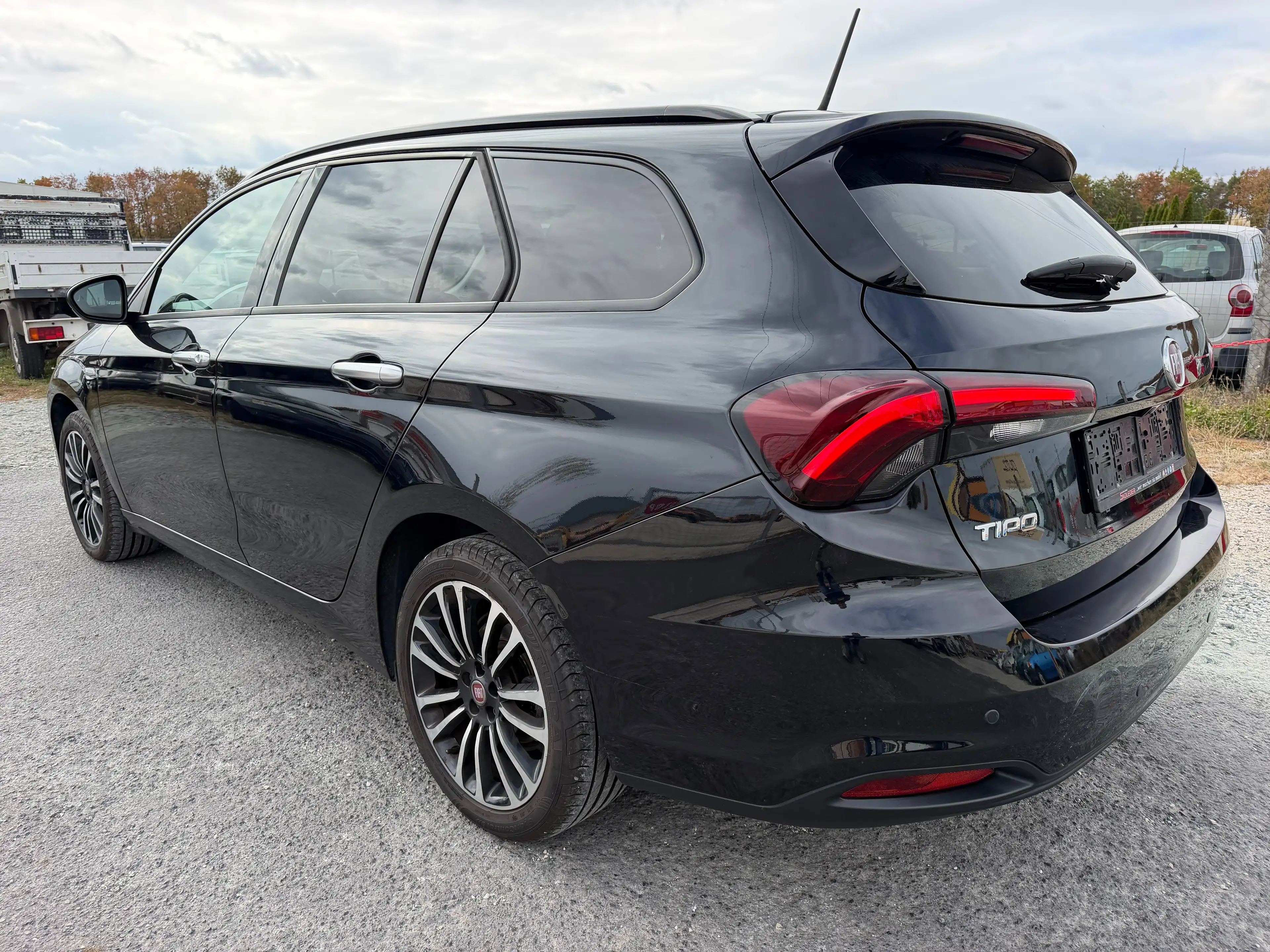 Fiat Tipo Life LED NAVI SHZ TEMPOMAT 7.998Netto — photo 6