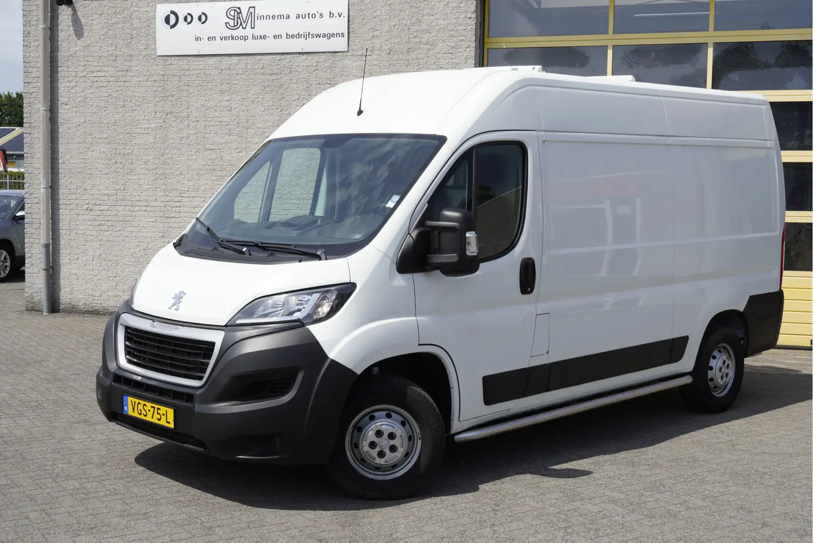 Peugeot Boxer 2.2 BlueHDi 120PK L2H2 Premium BJ2020 Airco | Crui Wit - 2
