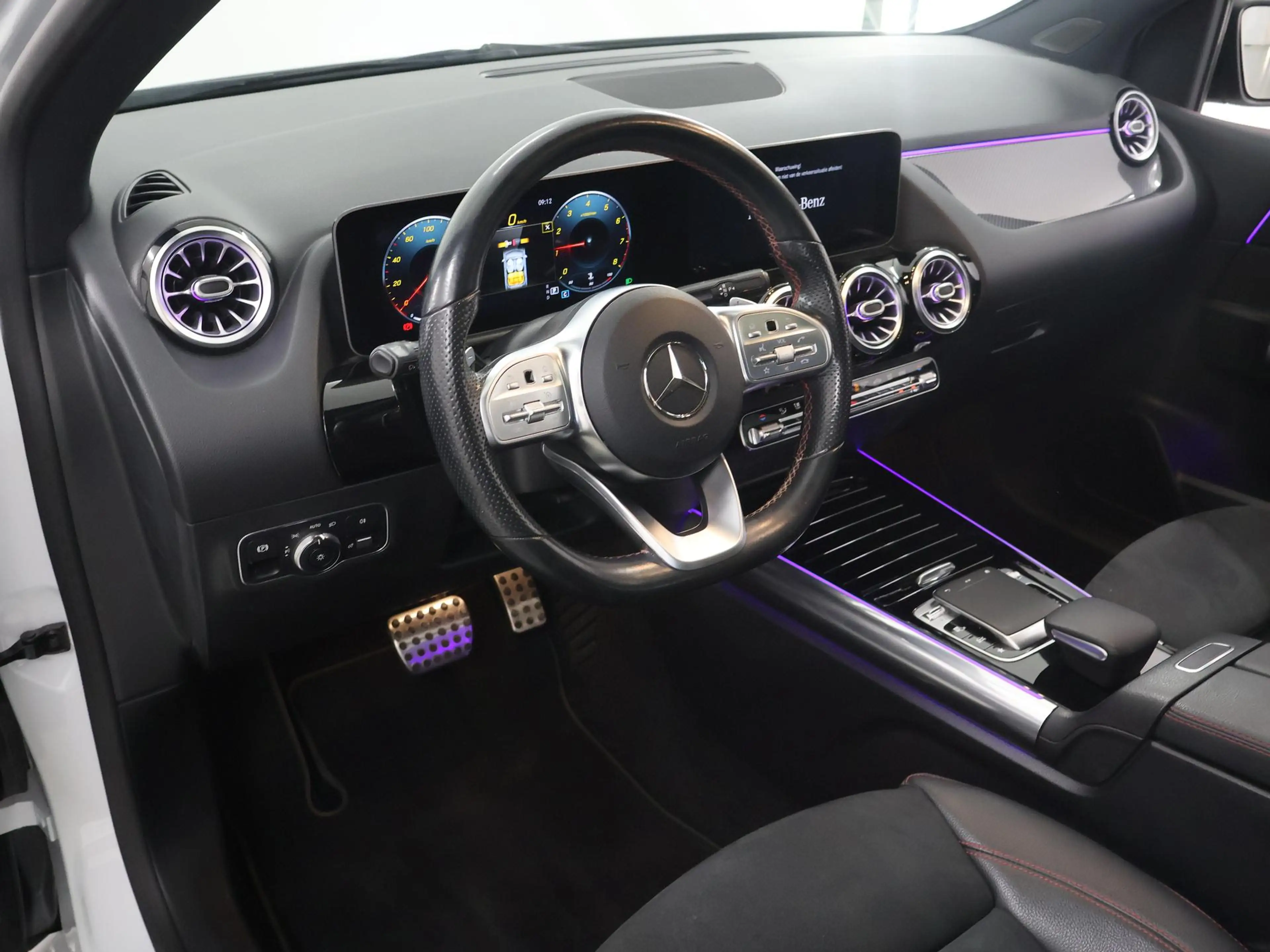 Mercedes-Benz B 220 Launch Edition Premium Plus | AMG | Panoramadak | — photo 7