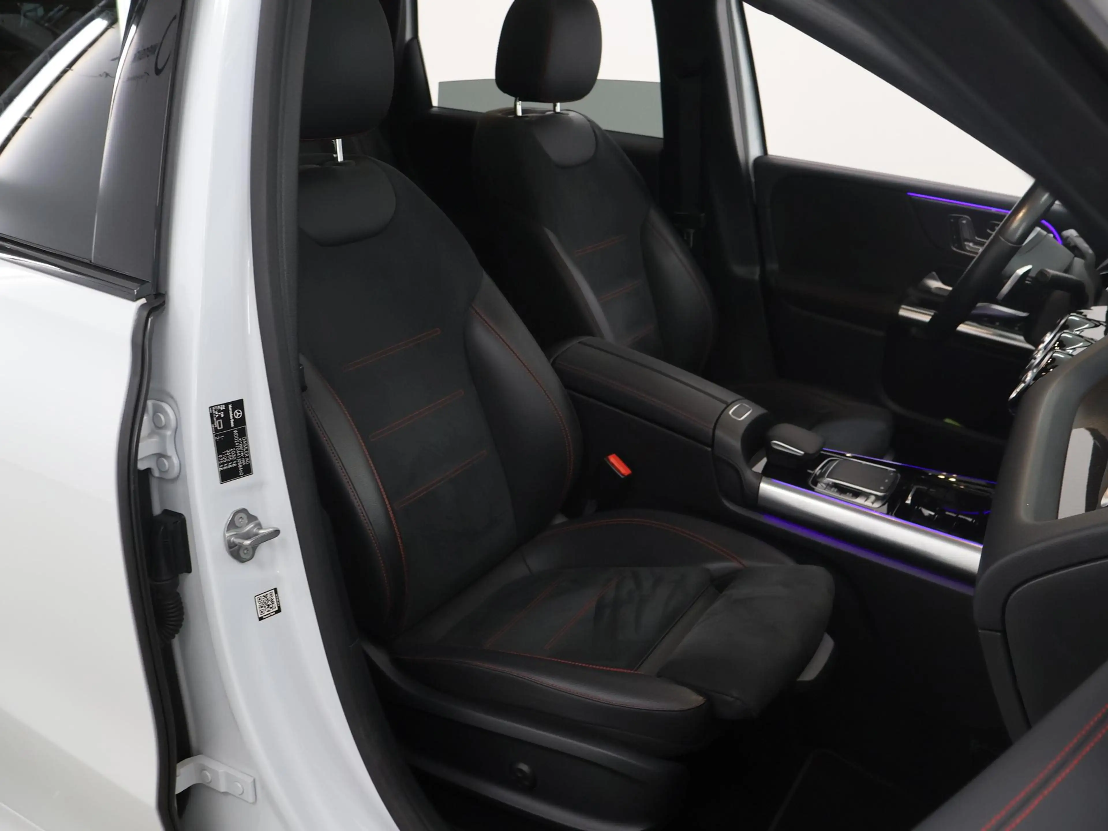 Mercedes-Benz B 220 Launch Edition Premium Plus | AMG | Panoramadak | — photo 10