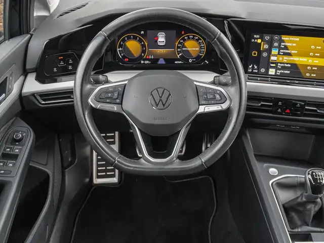 Volkswagen Golf view 11