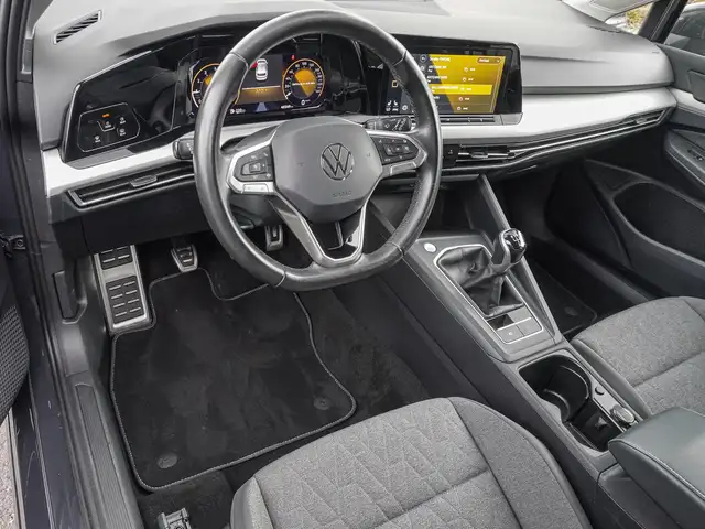 Volkswagen Golf view 9