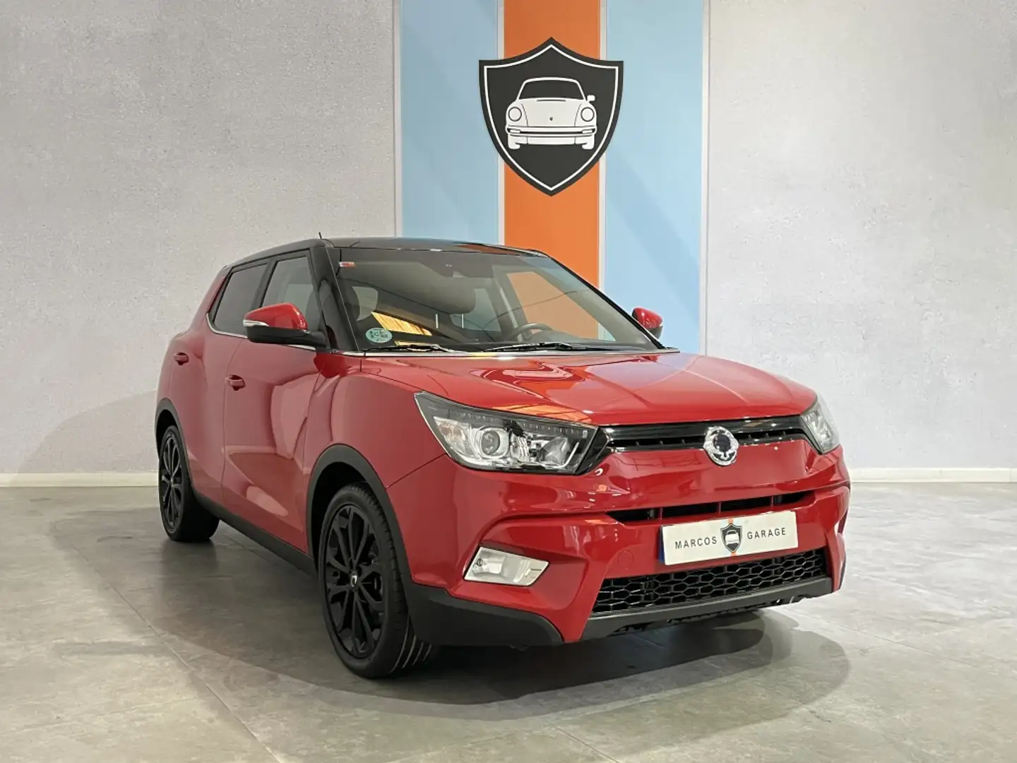 SsangYong Tivoli G16 Limited 4x2 Rojo - 2