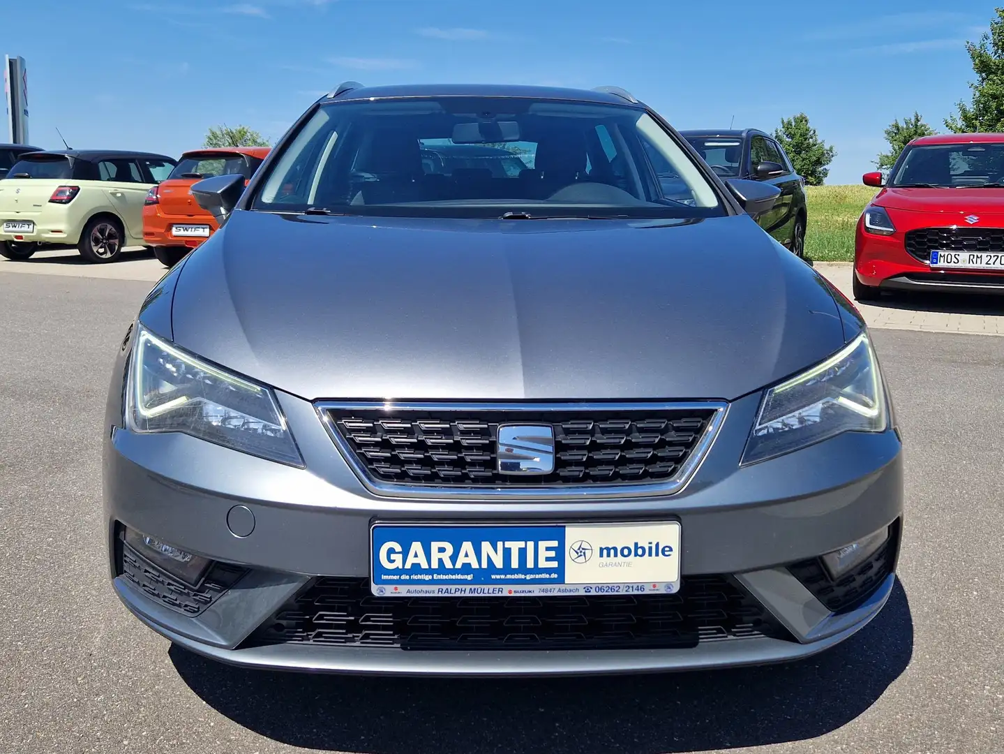SEAT Leon Style AHK Grau - 2