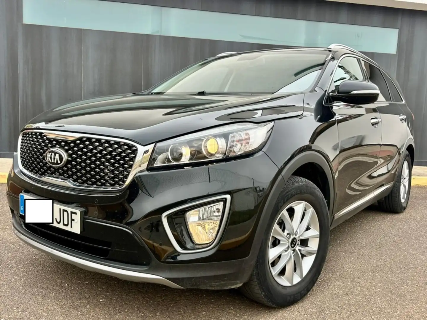 Kia Sorento 2.2CRDi Drive 4x2 Noir - 1