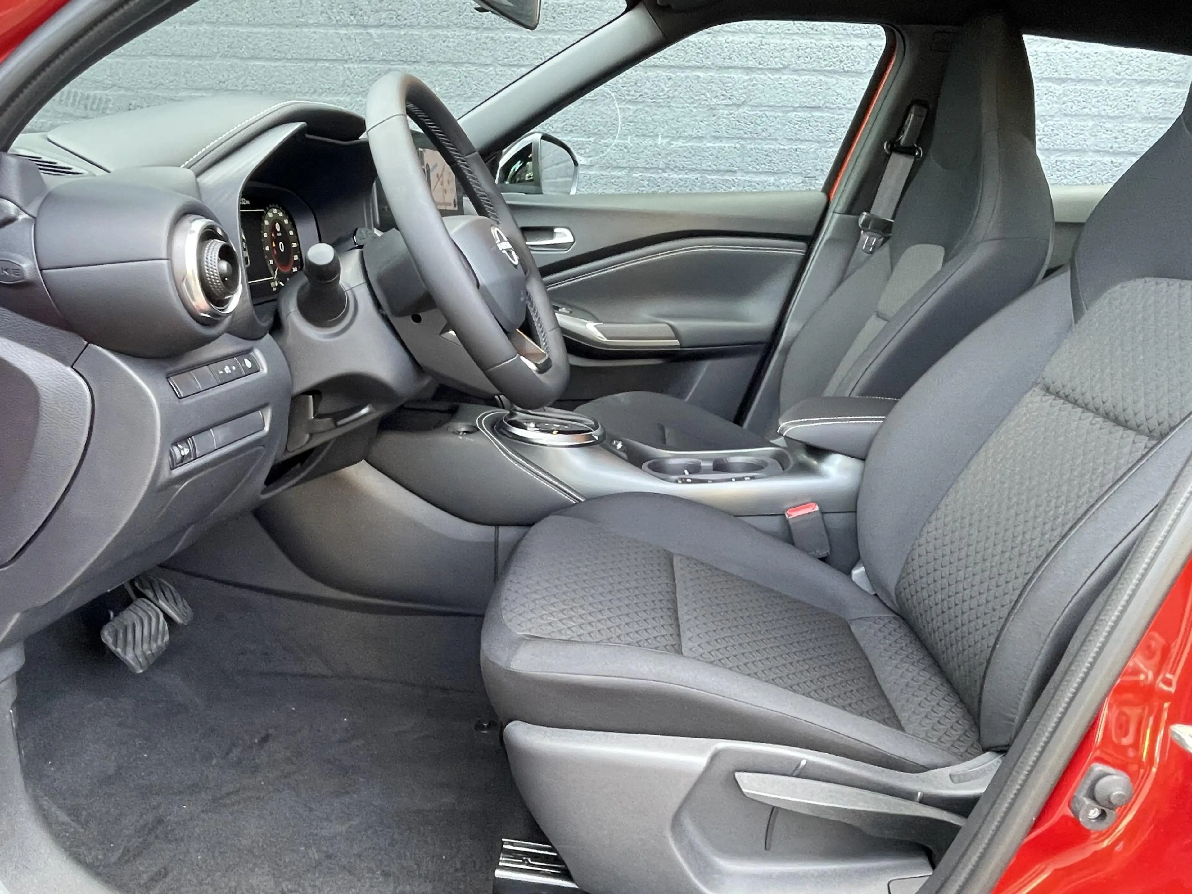 Nissan Juke 1.6 Hybrid N-Connecta | Fuji Sunset | Nu uit voorr — photo 6