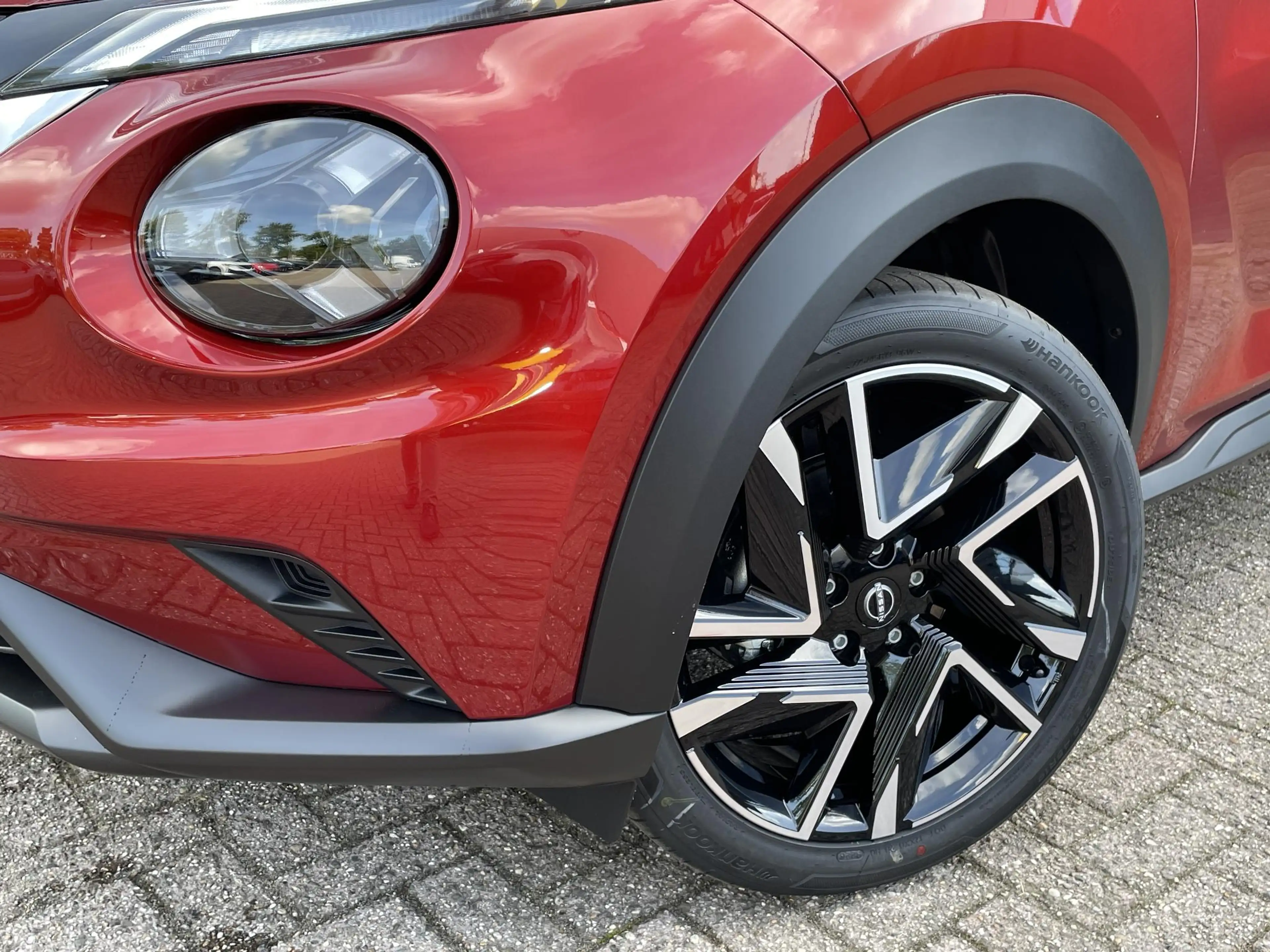 Nissan Juke 1.6 Hybrid N-Connecta | Fuji Sunset | Nu uit voorr — photo 3