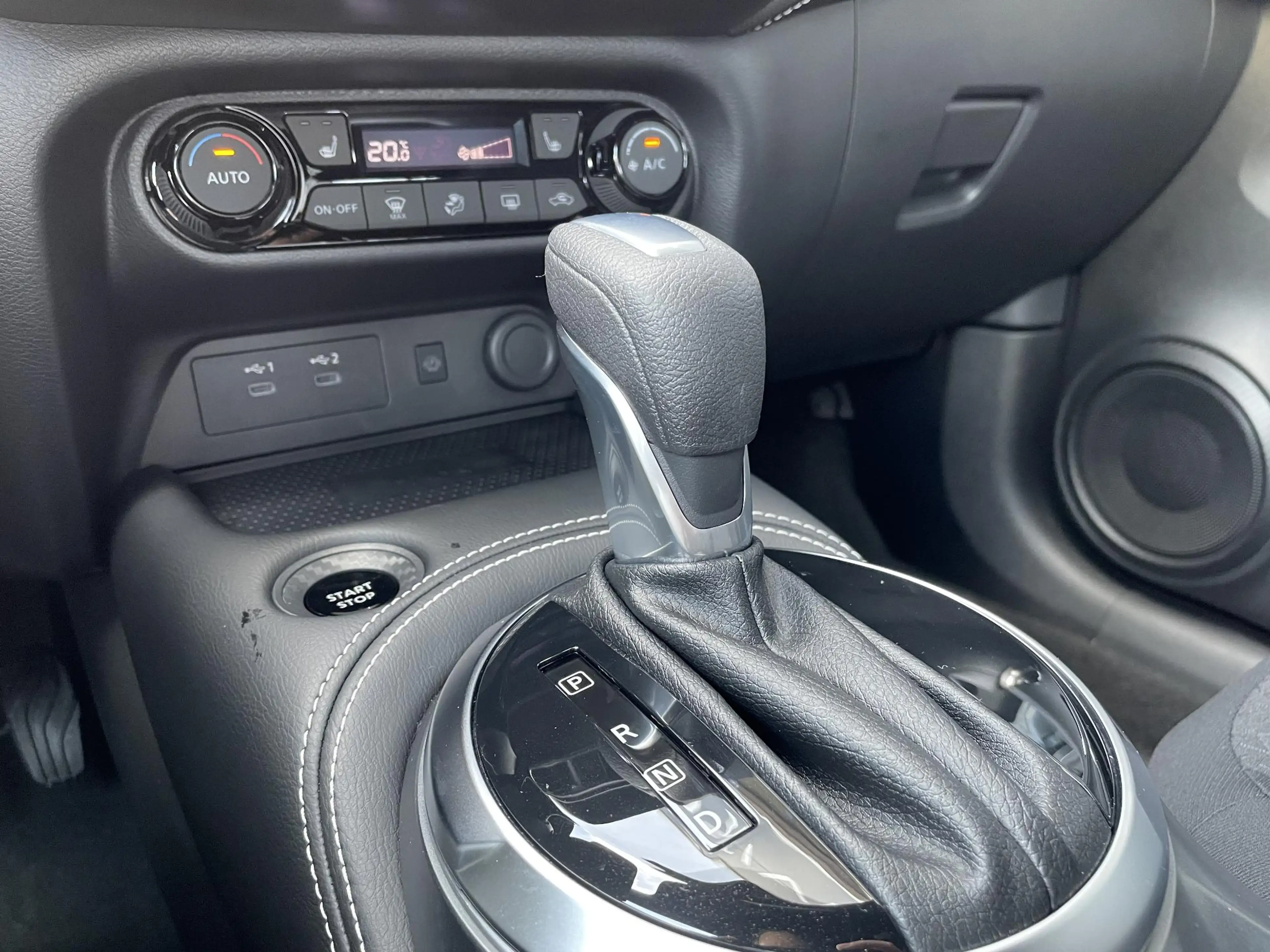 Nissan Juke 1.6 Hybrid N-Connecta | Fuji Sunset | Nu uit voorr — photo 12