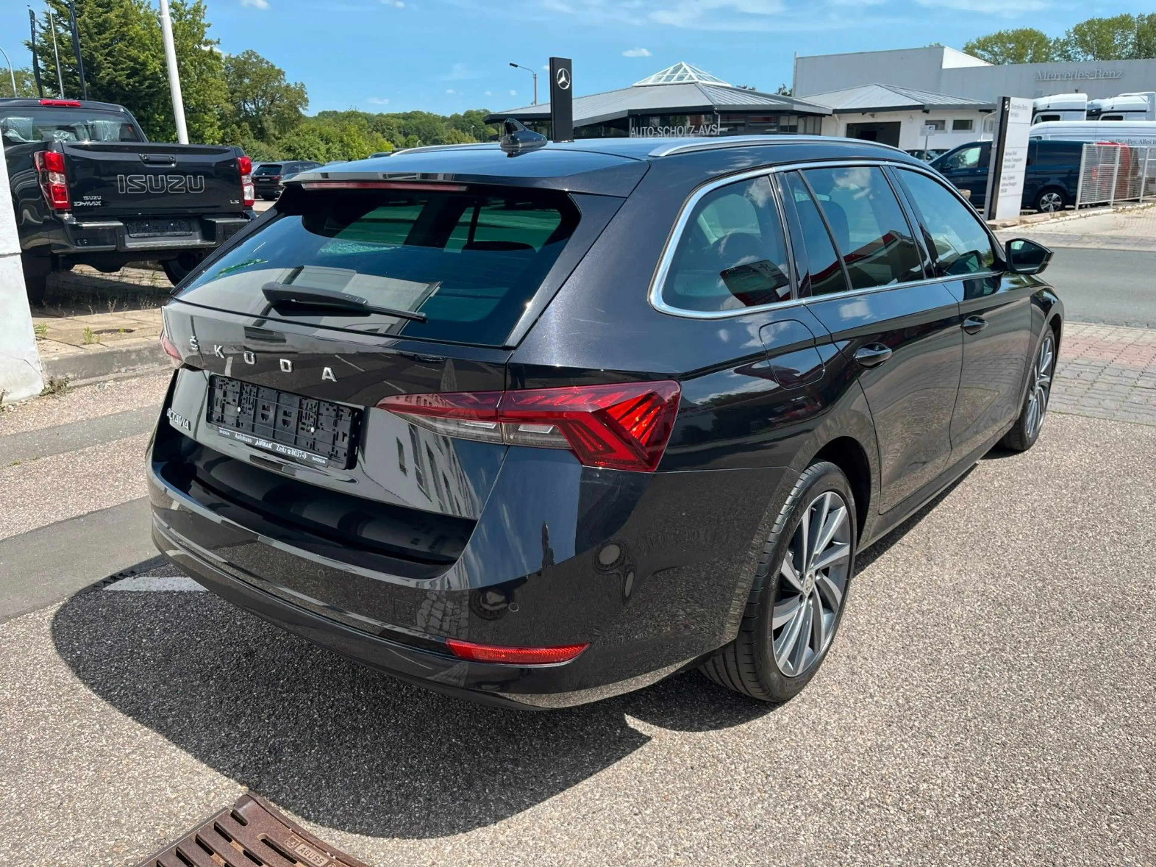 Skoda Octavia Combi Style First Edition 2.0 TDI DSG — photo 5