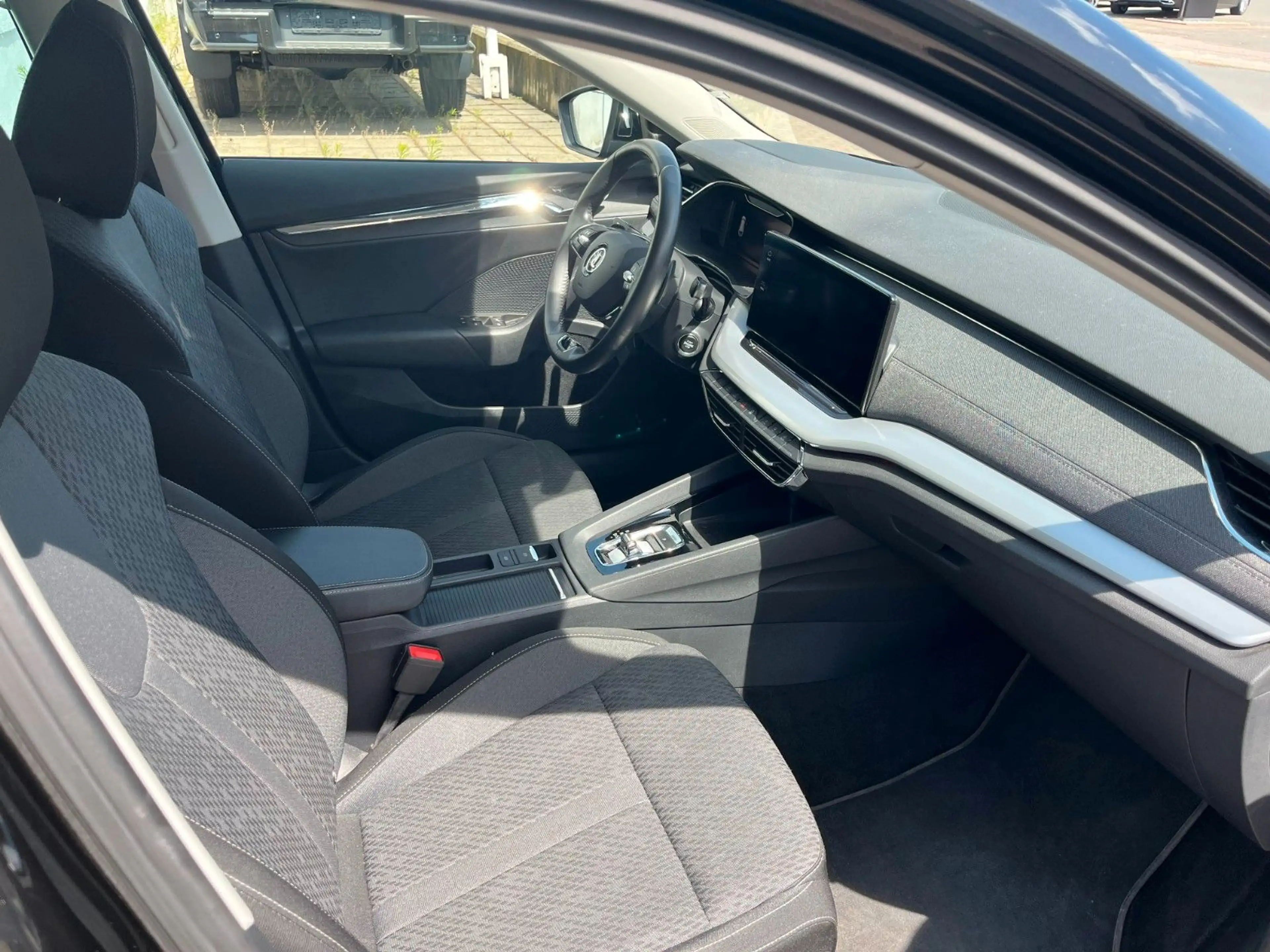 Skoda Octavia Combi Style First Edition 2.0 TDI DSG — photo 12