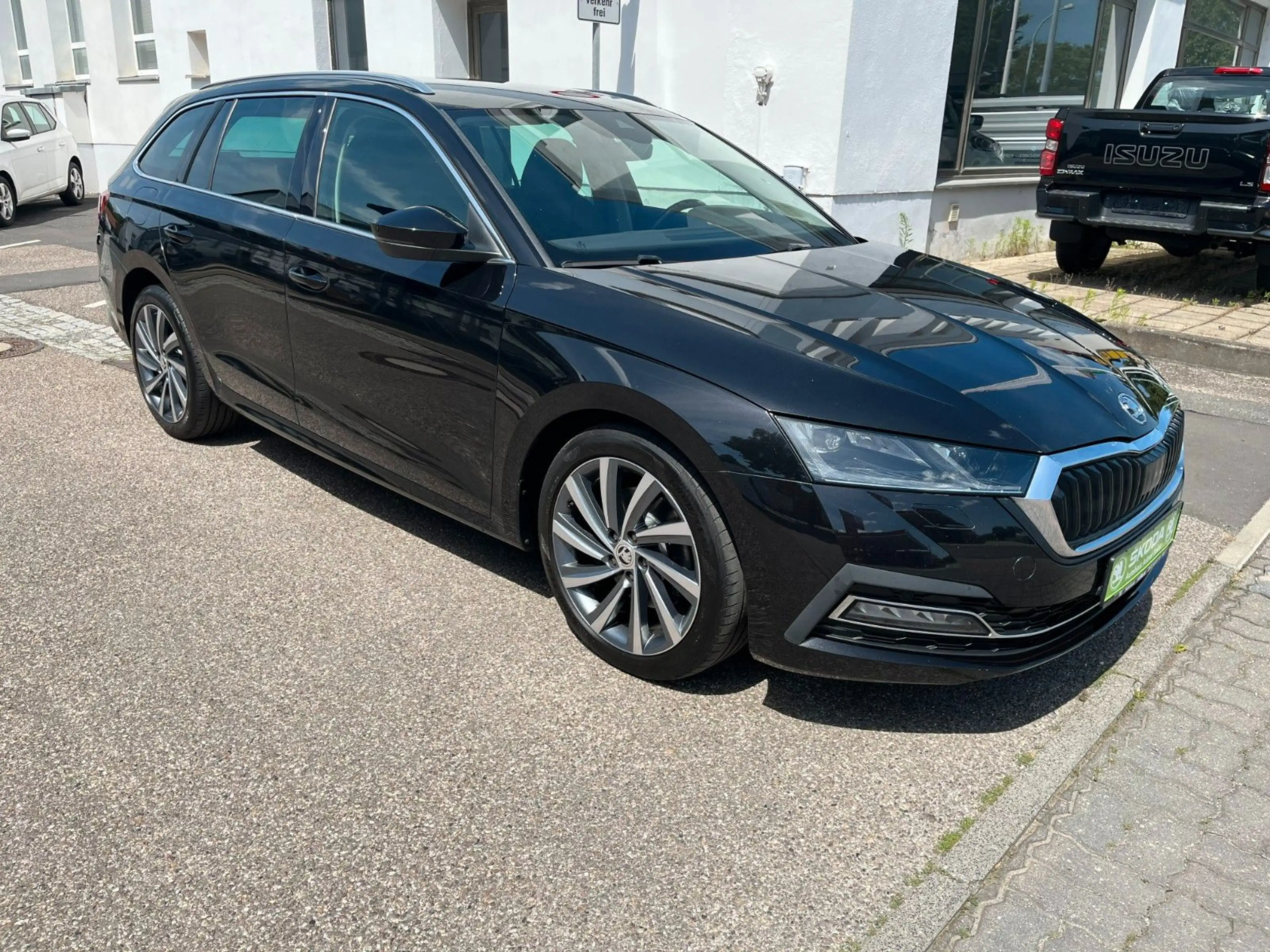 Skoda Octavia Combi Style First Edition 2.0 TDI DSG — photo 7