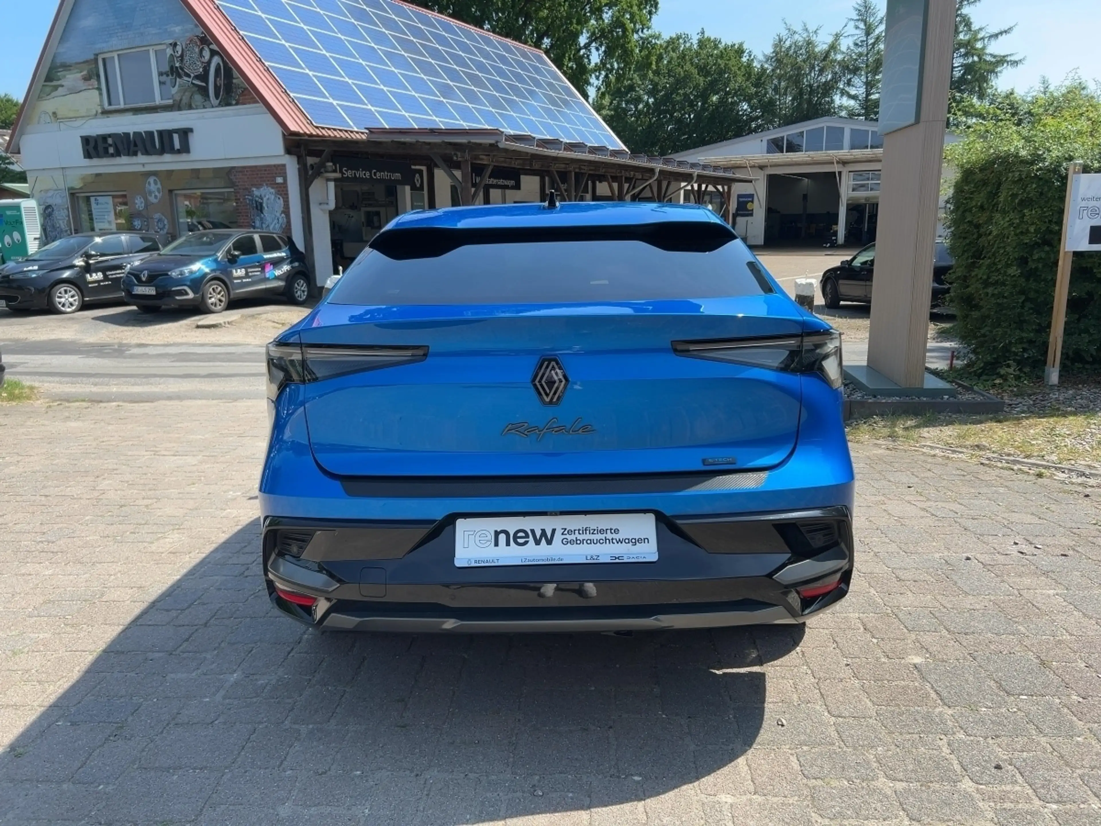 Renault Rafale E-TECH Hybrid 200 Esprit Alpine — photo 3