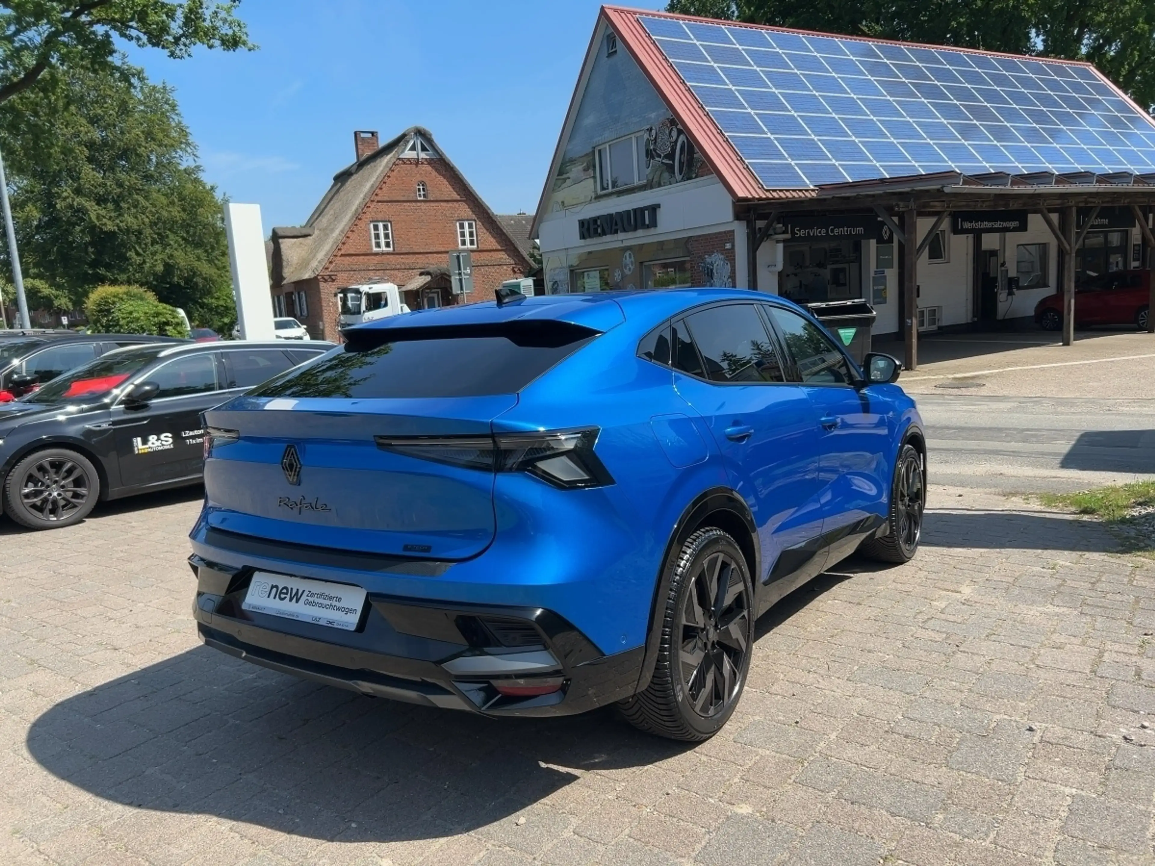 Renault Rafale E-TECH Hybrid 200 Esprit Alpine — photo 4