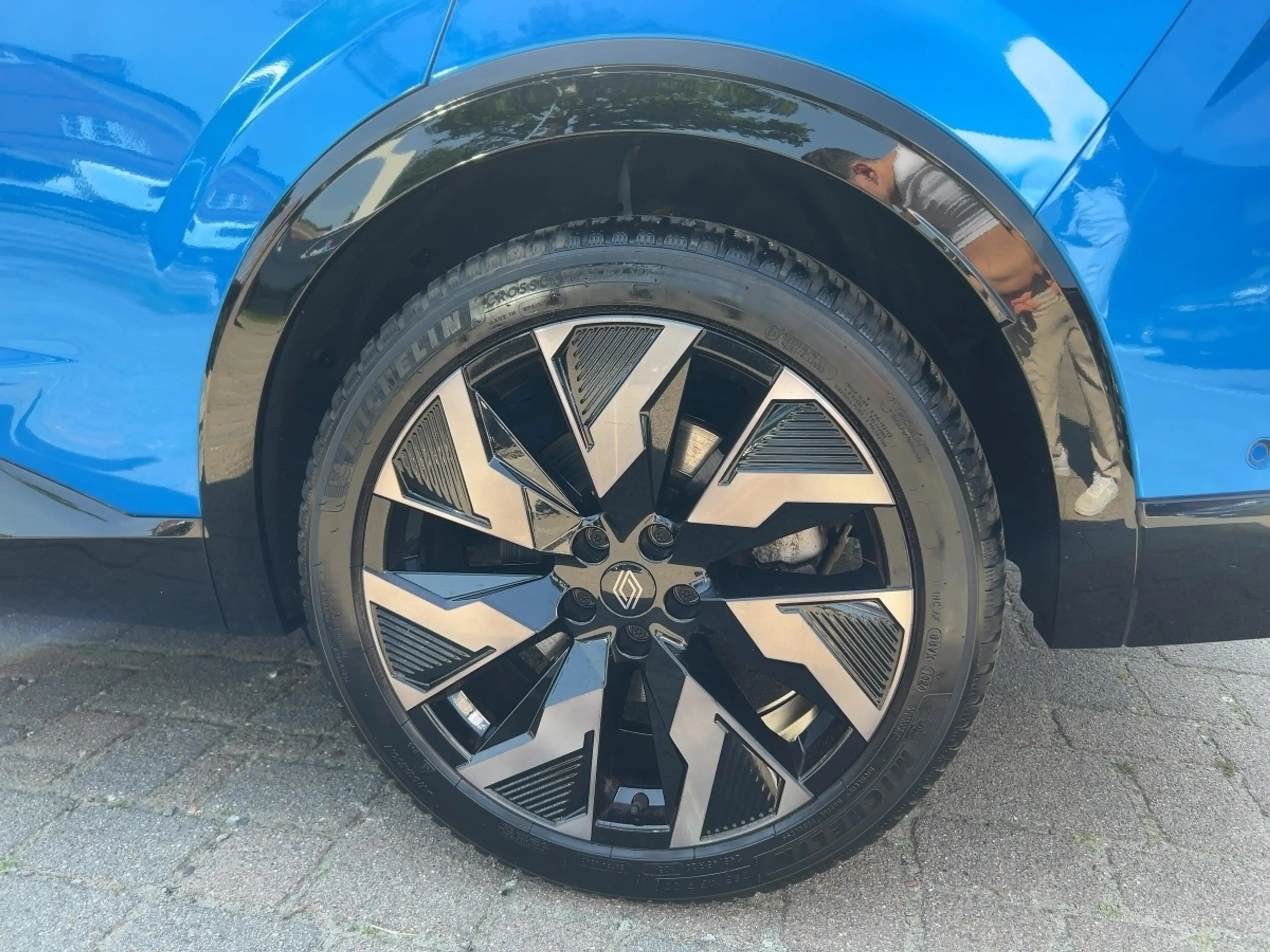 Renault Rafale E-TECH Hybrid 200 Esprit Alpine — photo 13
