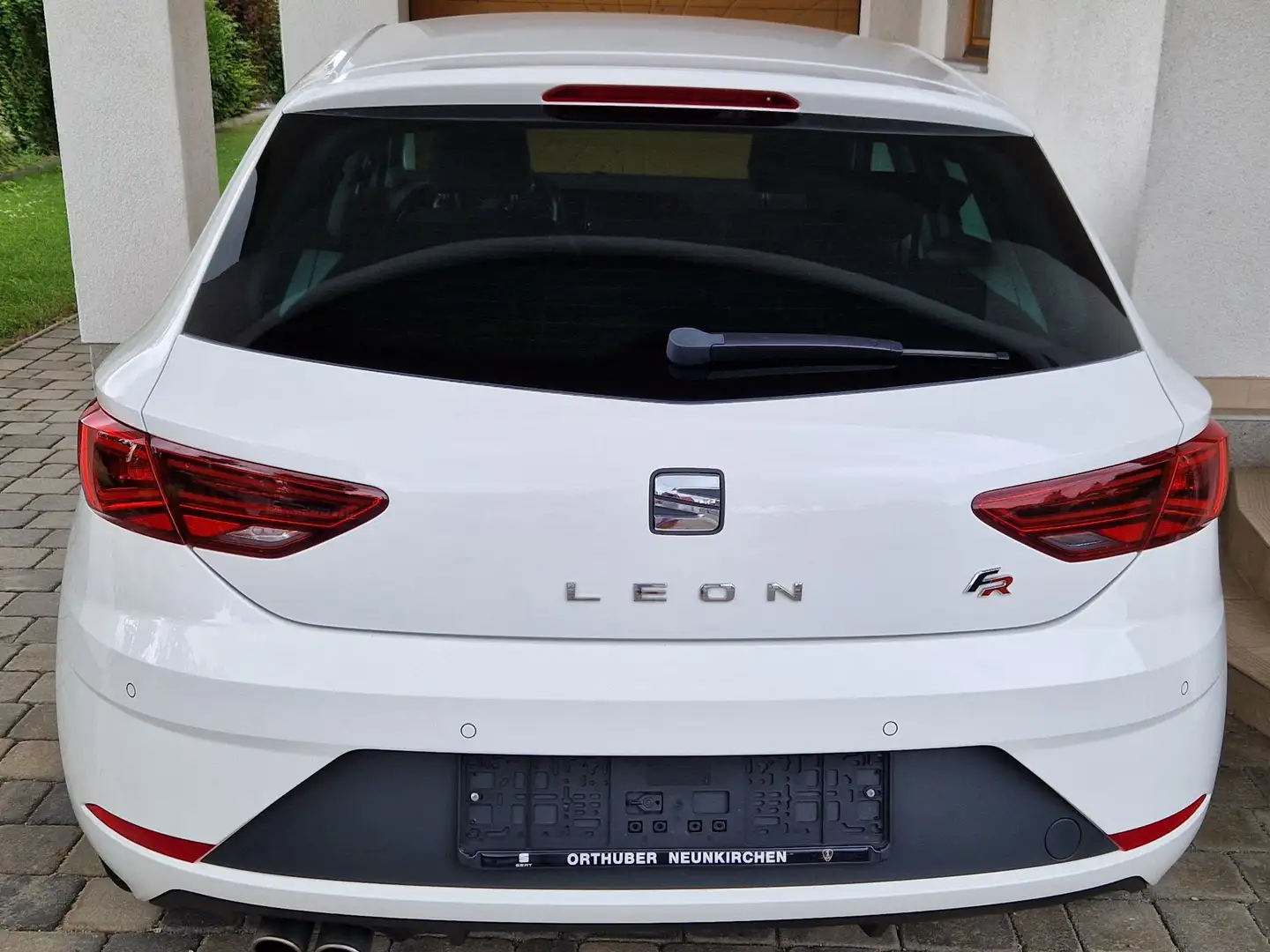SEAT Leon FR 1,4 TSI Start-Stopp Weiß - 2