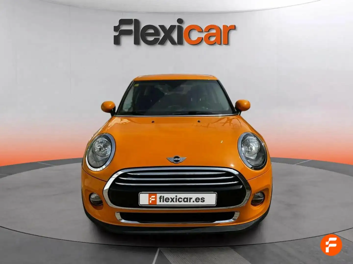 MINI Cooper 5 PUERTAS Naranja - 2