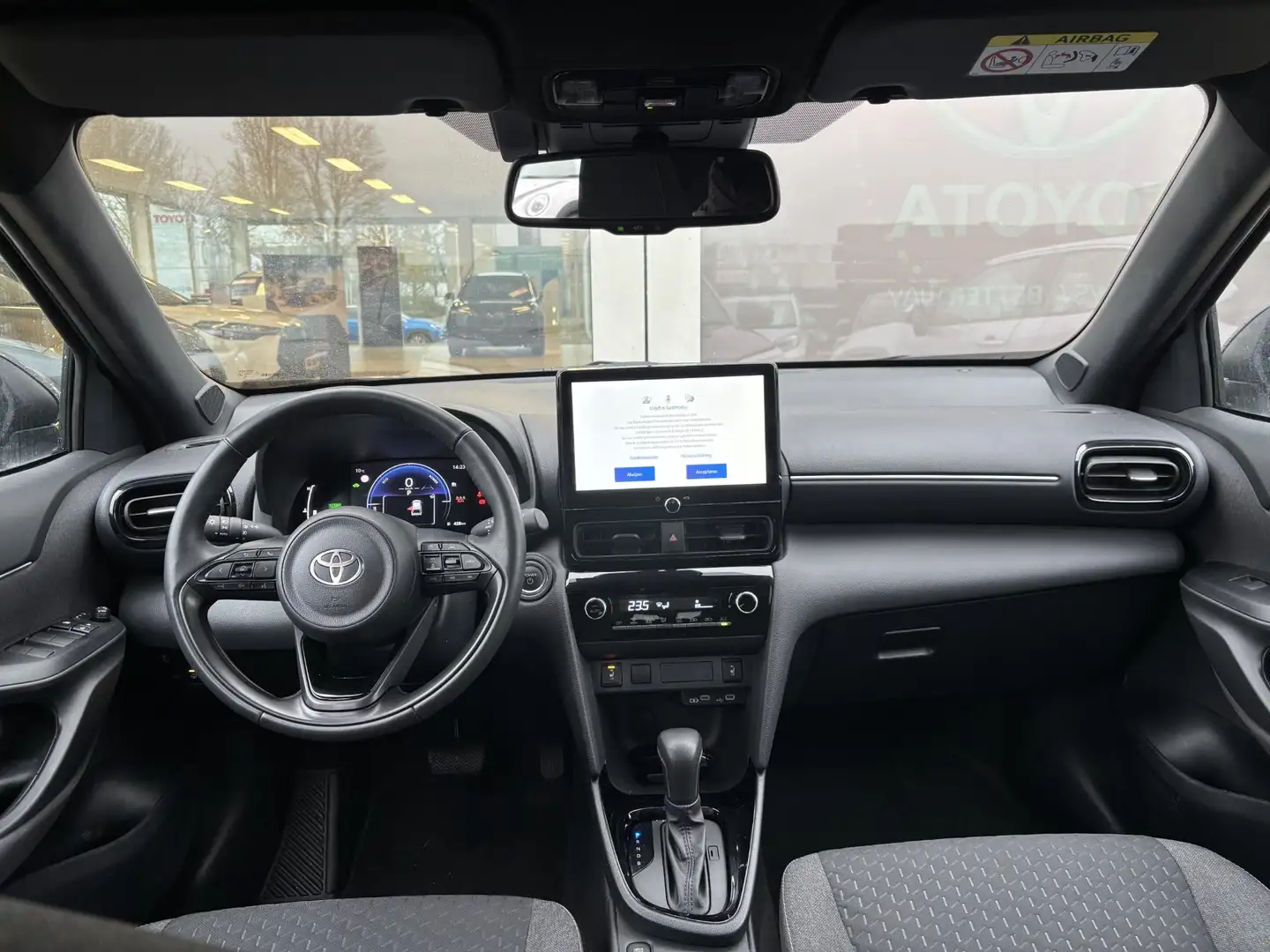 Toyota Yaris Cross 1.5 Hybrid 115 First Edition Comfortpack | Stoel e Noir - 2