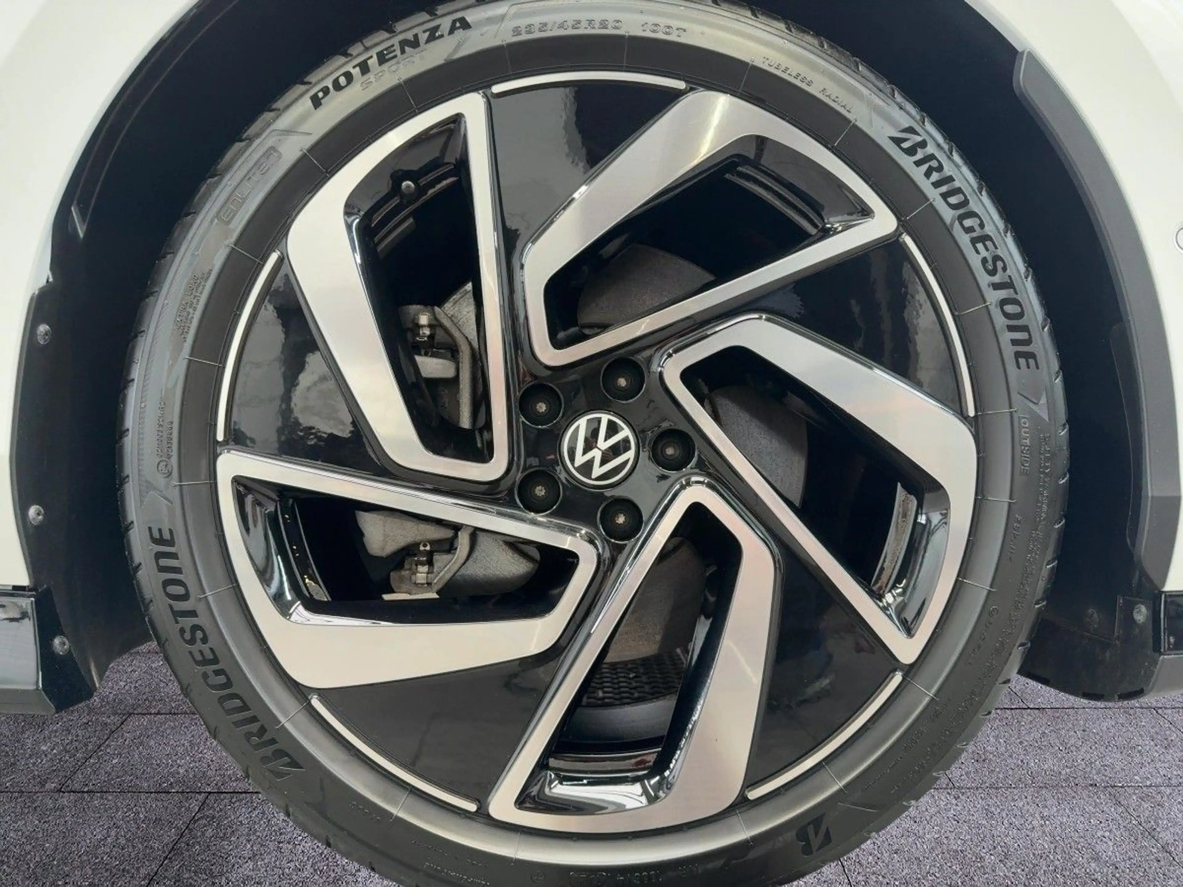 Volkswagen ID.7 Pro S 91 kWh ab 2,49 % Wärmep. ACC D — photo 9