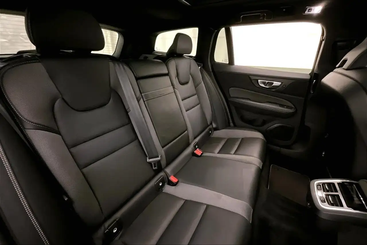 Volvo V60 снимка Volvo V60