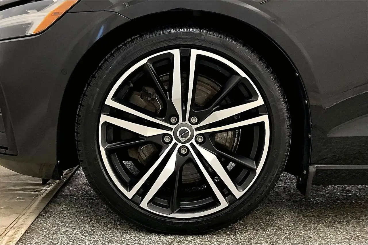 Volvo V60 снимка Volvo V60