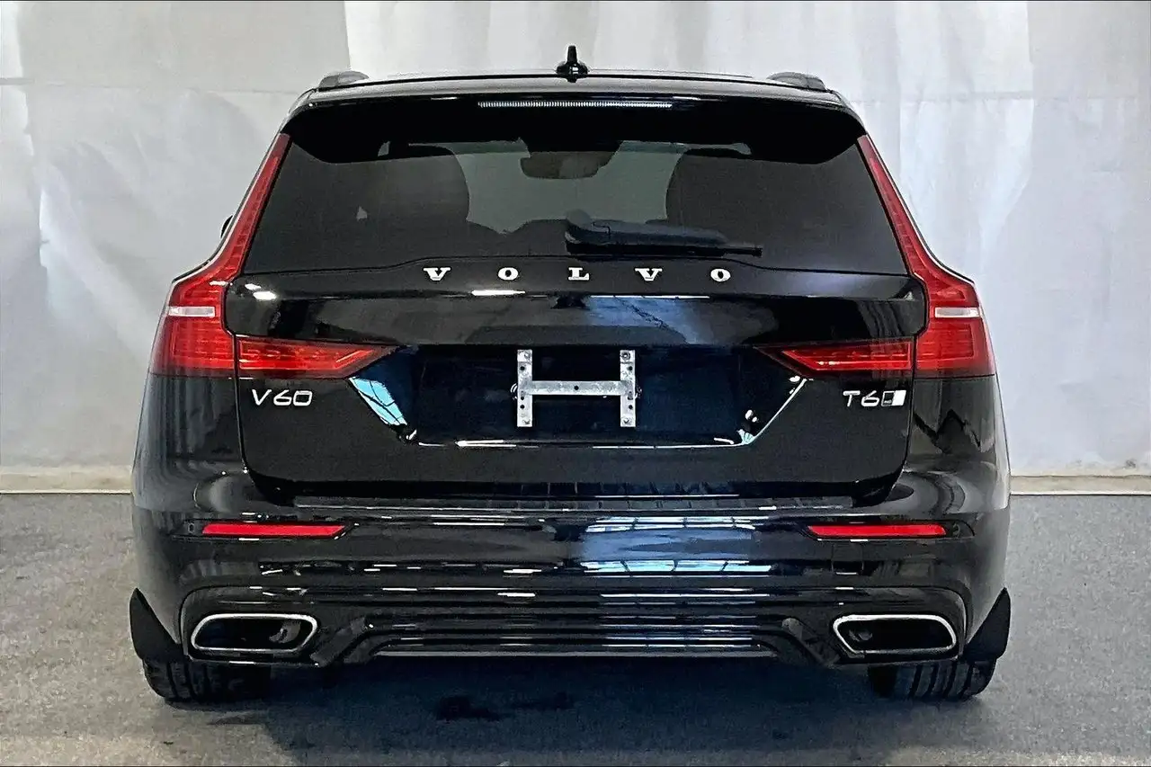 Volvo V60 снимка Volvo V60