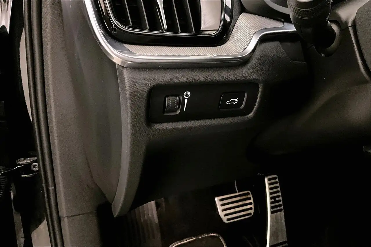 Volvo V60 снимка Volvo V60