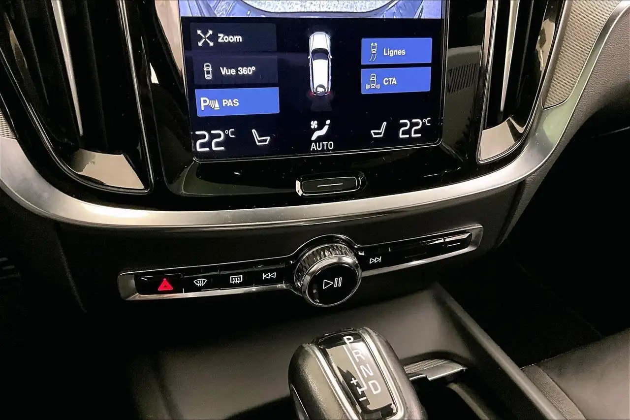 Volvo V60 снимка Volvo V60
