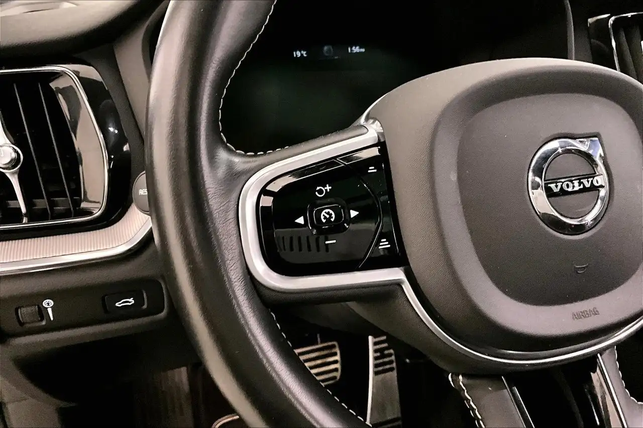 Volvo V60 снимка Volvo V60