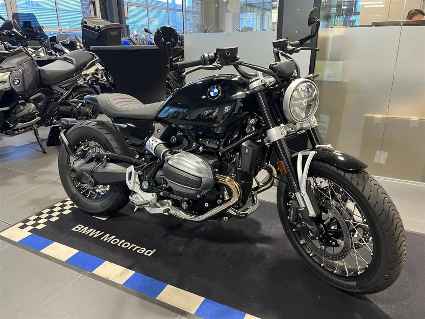 BMW R 12 directie voertuig Fekete - 2