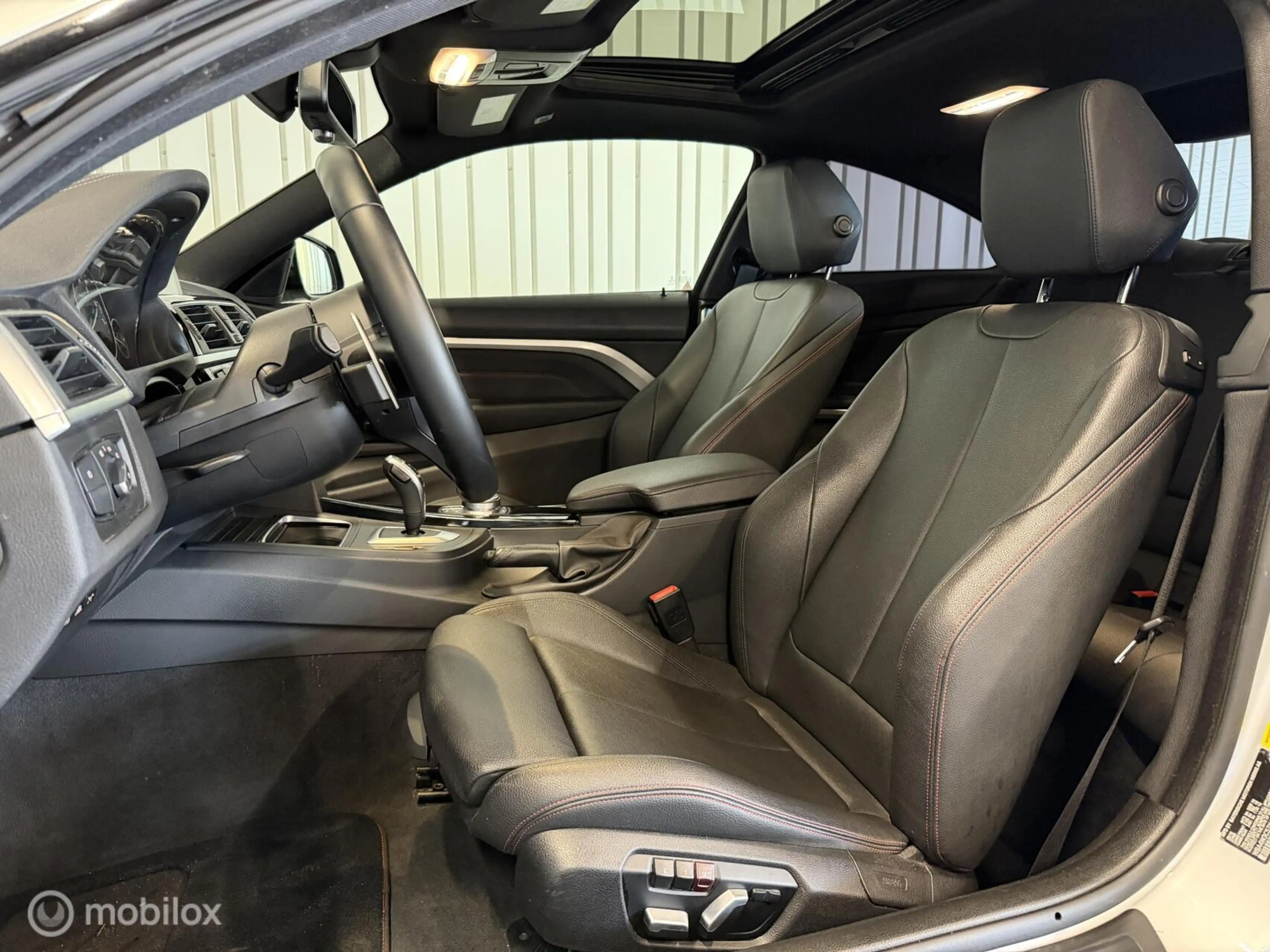 BMW 430 4-serie Coupé 430i xDrive High Executive — photo 9