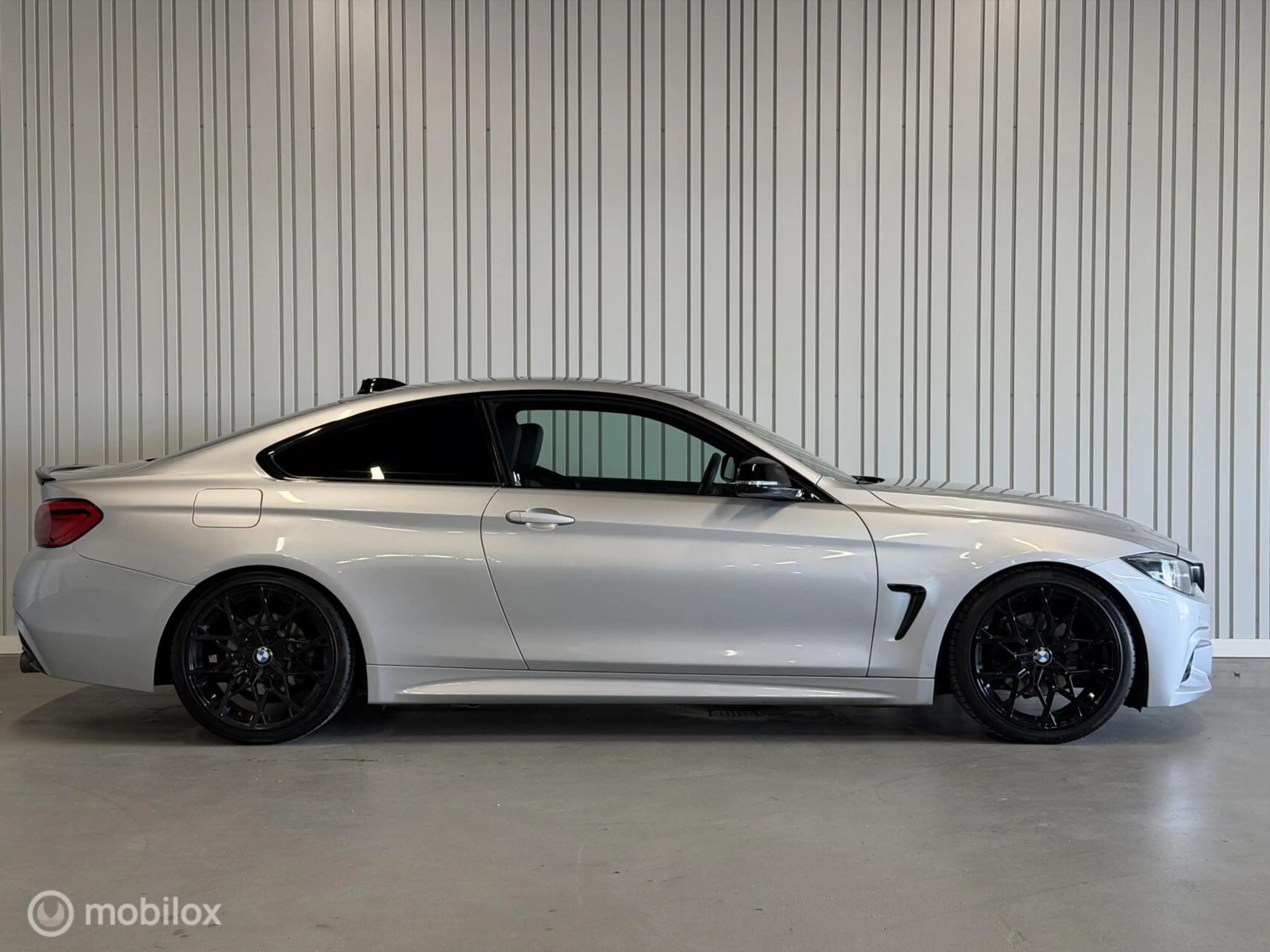 BMW 430 4-serie Coupé 430i xDrive High Executive — photo 3