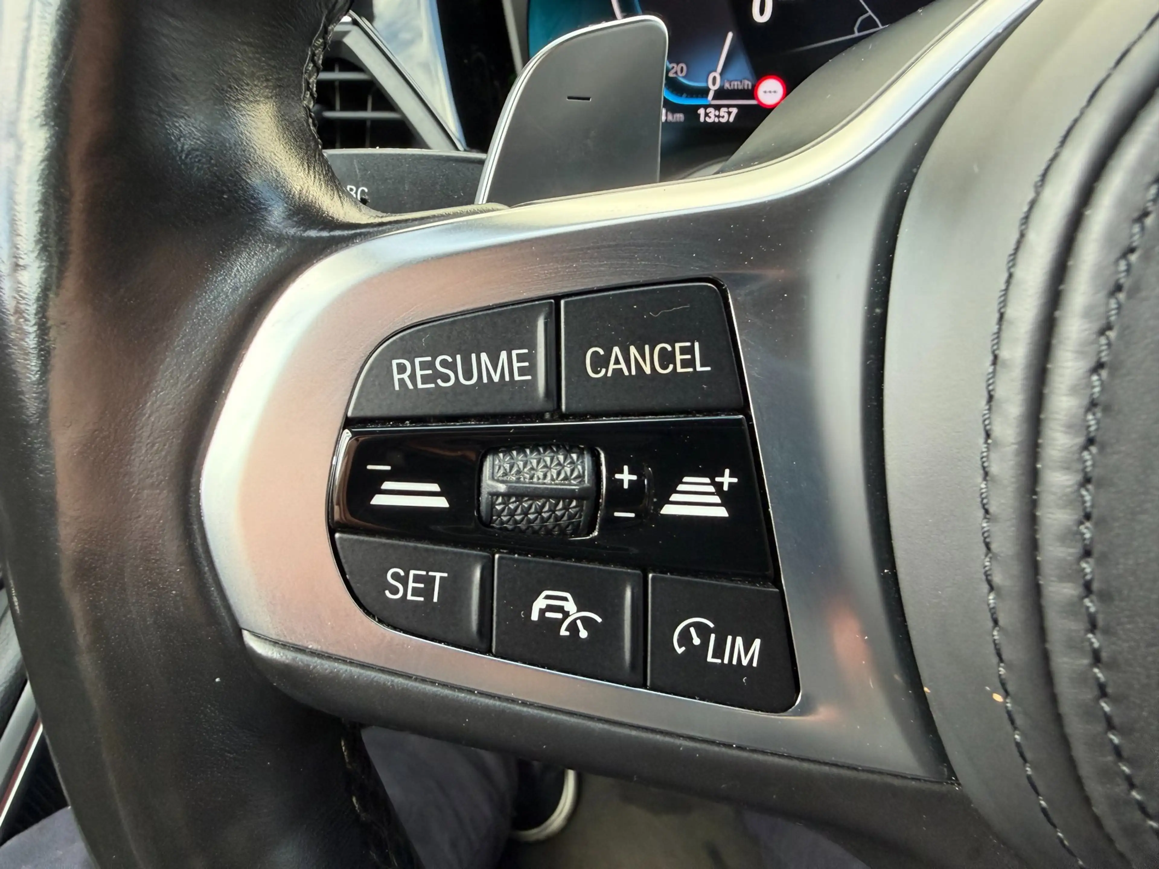 BMW 330 3-serie Touring 330e M-Sport, Pano, Trekhaak, Lase — photo 18