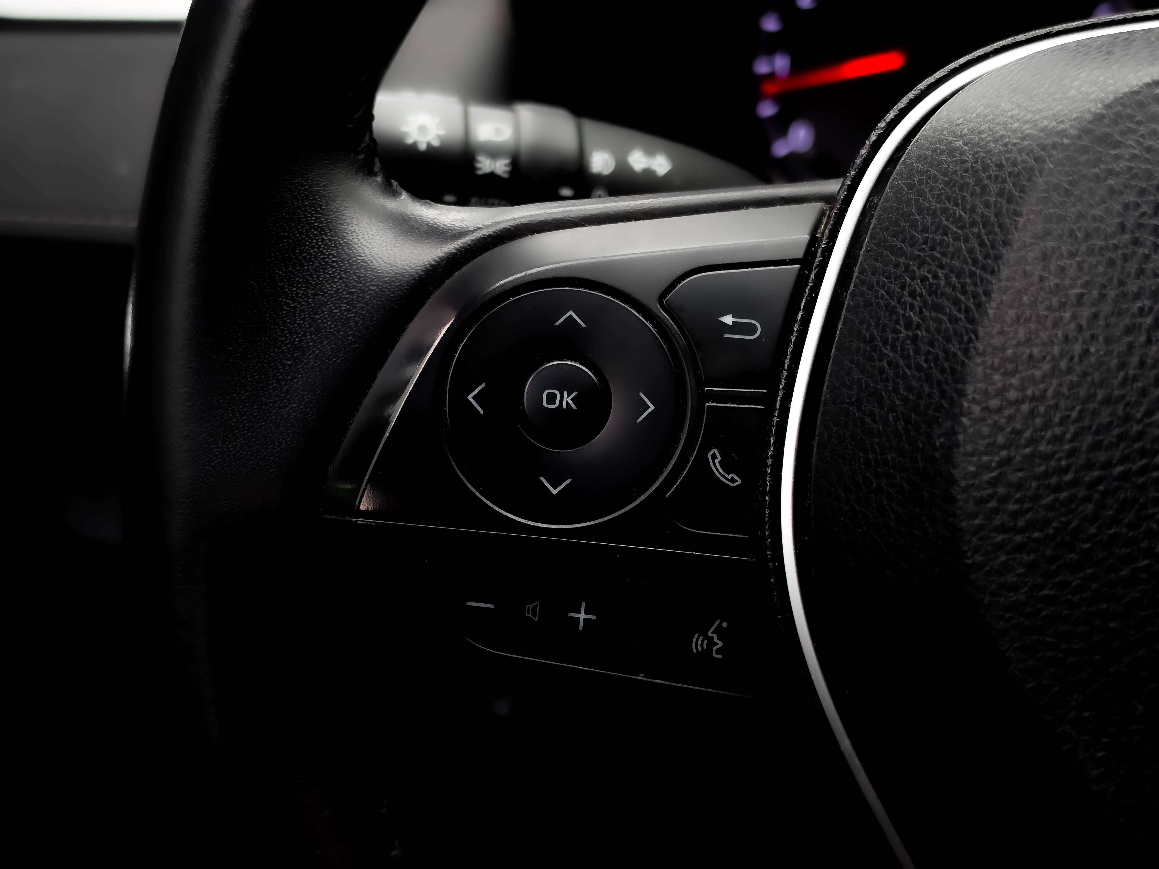 used 2020 Toyota RAV4 car, priced at $26,550