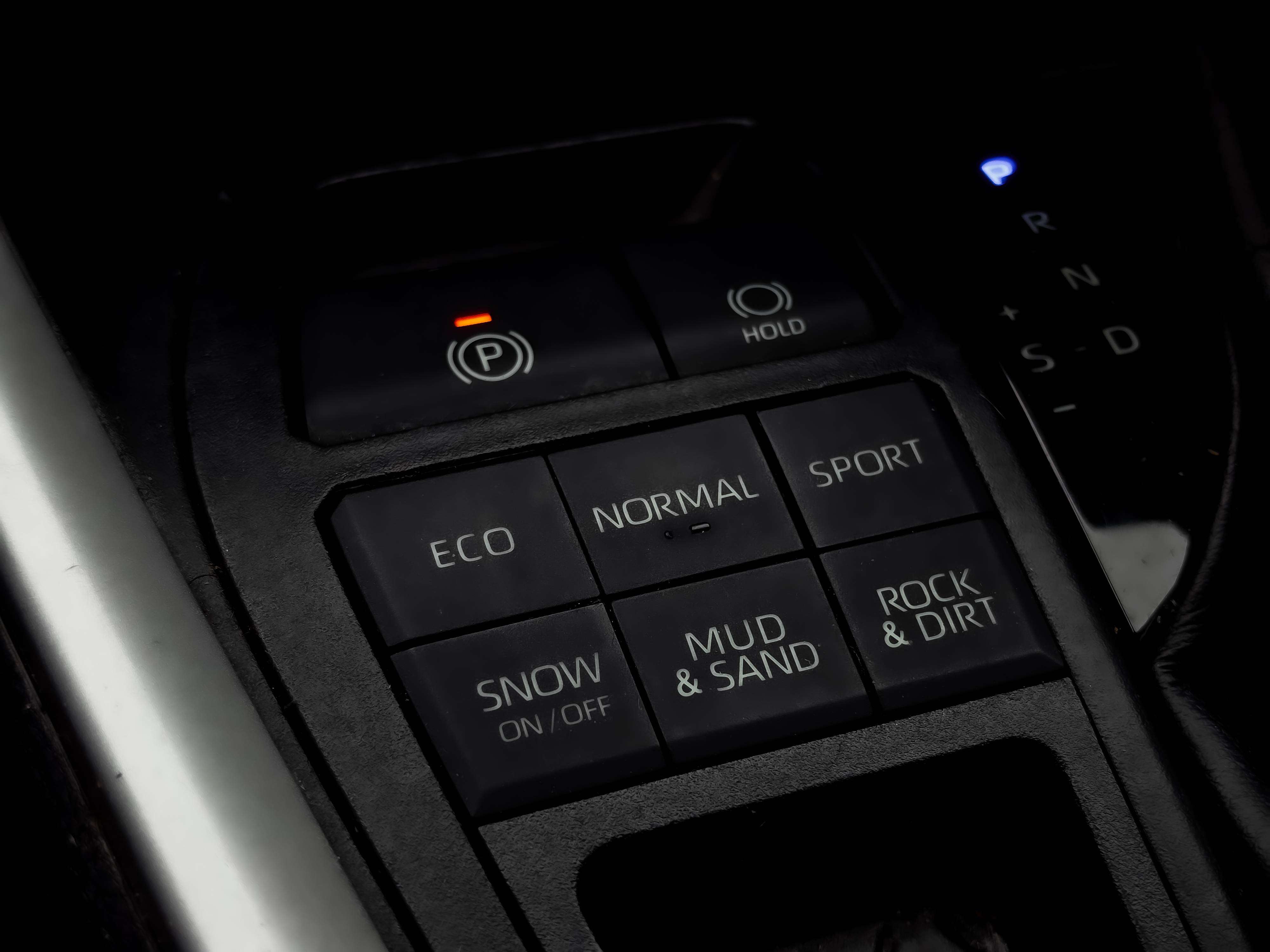 used 2020 Toyota RAV4 car, priced at $26,550