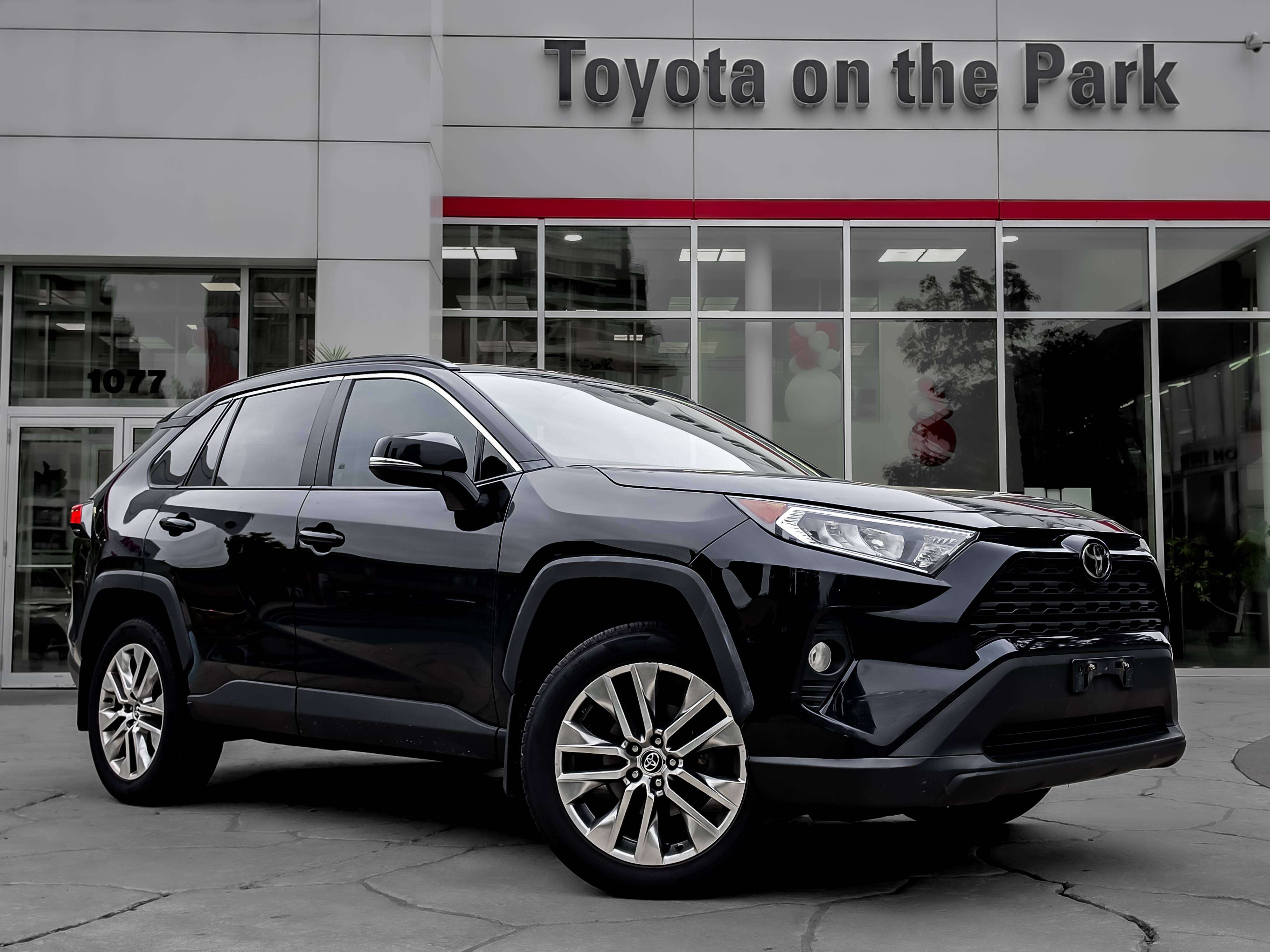 used 2020 Toyota RAV4 car, priced at $26,550