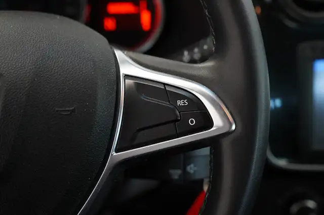 Dacia Sandero view 9
