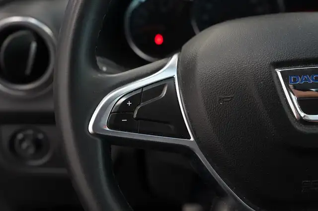 Dacia Sandero view 8