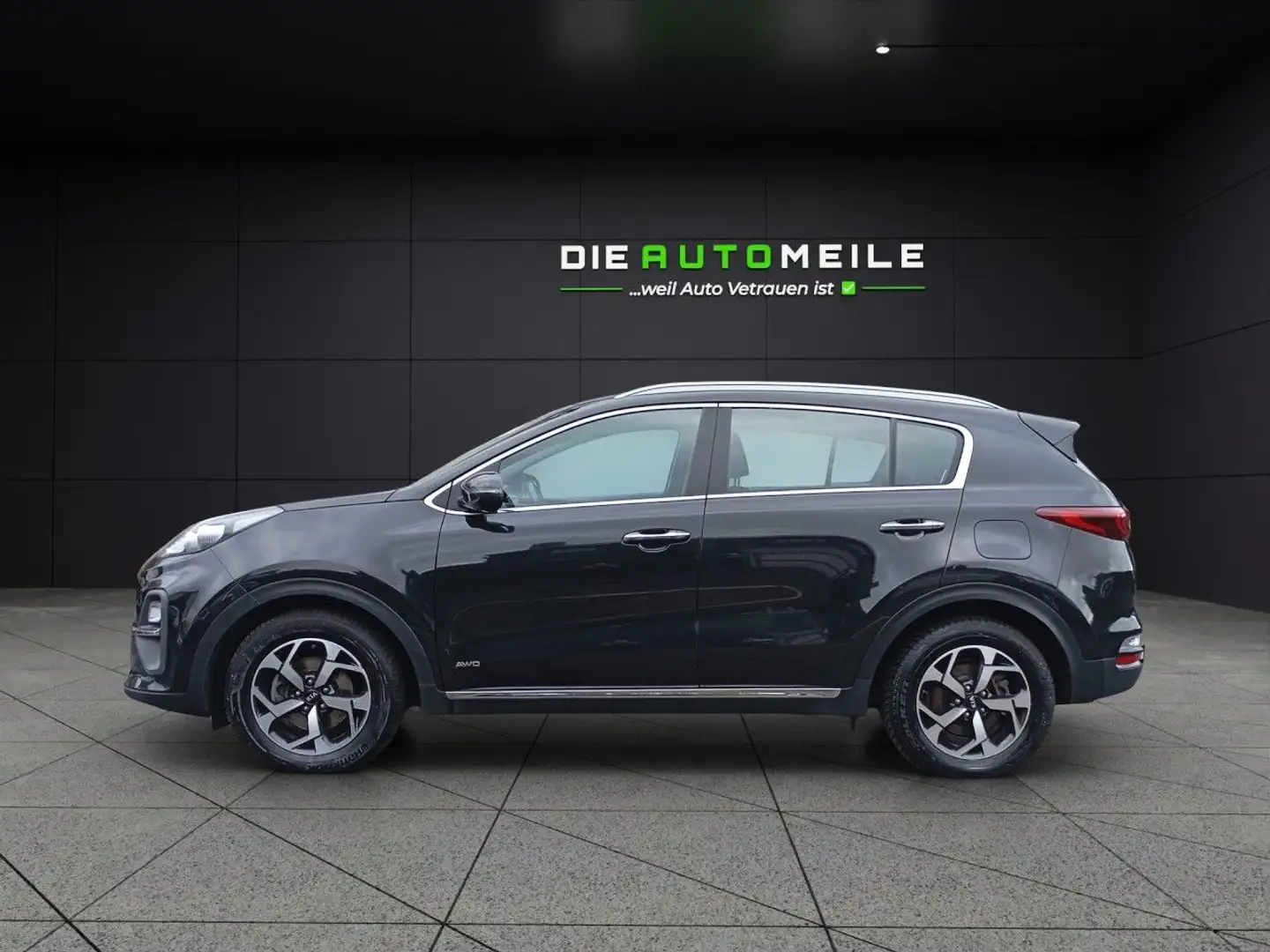 Kia Sportage Vision 4WD Klima Navi Kamera Garantie Schwarz - 2