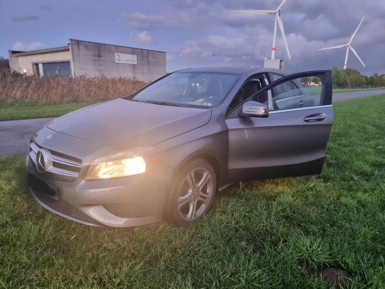 Mercedes-Benz A 180