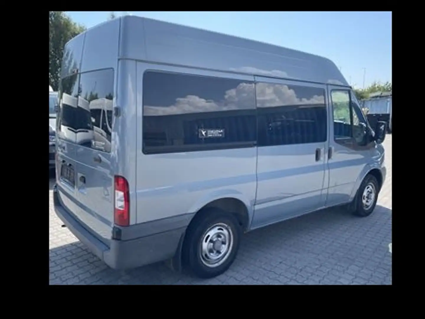 Ford Transit FT 300 K L1H2 Hochdach Standheizung Rollstuhllift Gri - 2