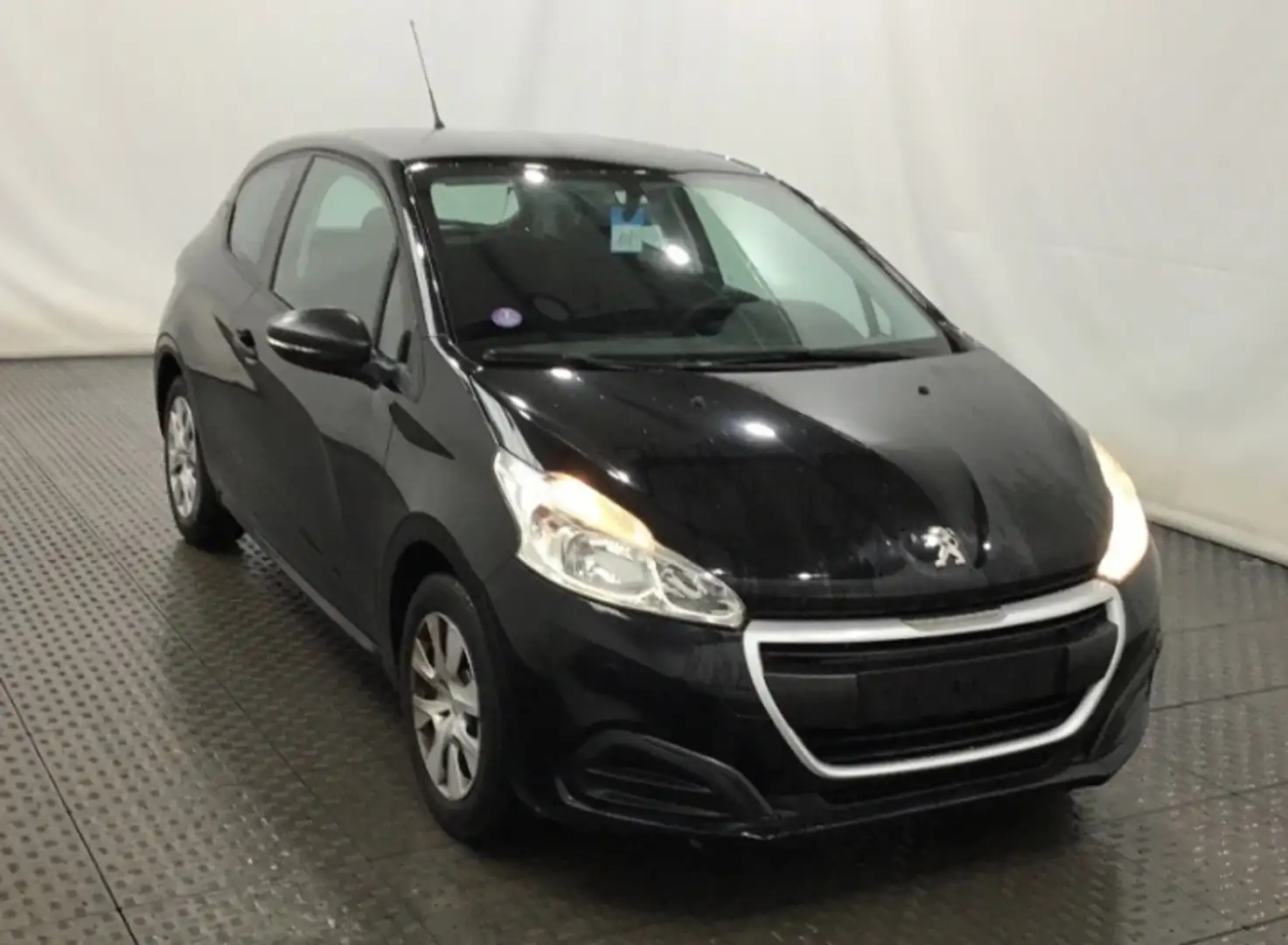 Peugeot 208 208 1.2i PureTech Active S garantie 1proprietaire Negro - 1