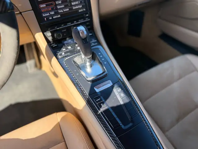Porsche Cayman view 21