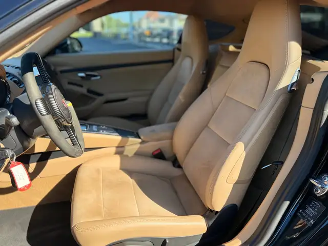 Porsche Cayman view 12