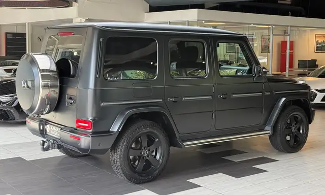 Mercedes-Benz G-Class view 5